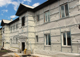 В Черногорске начался капитальный ремонт домов по плану 2017 года