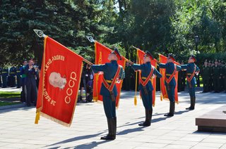 Боевые знамена орденоносной Пирятинской дивизии будут храниться в Хакасии
